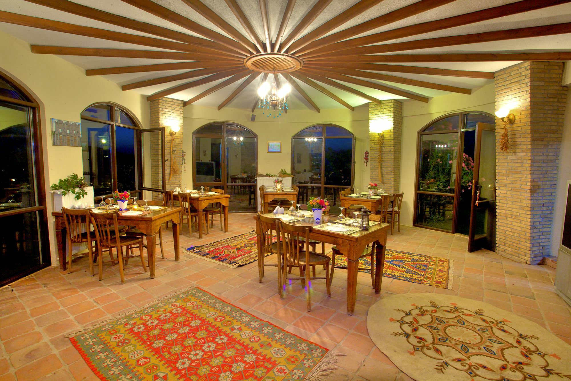 Efes Butik Otel Kirazli (Aegean) Exterior foto
