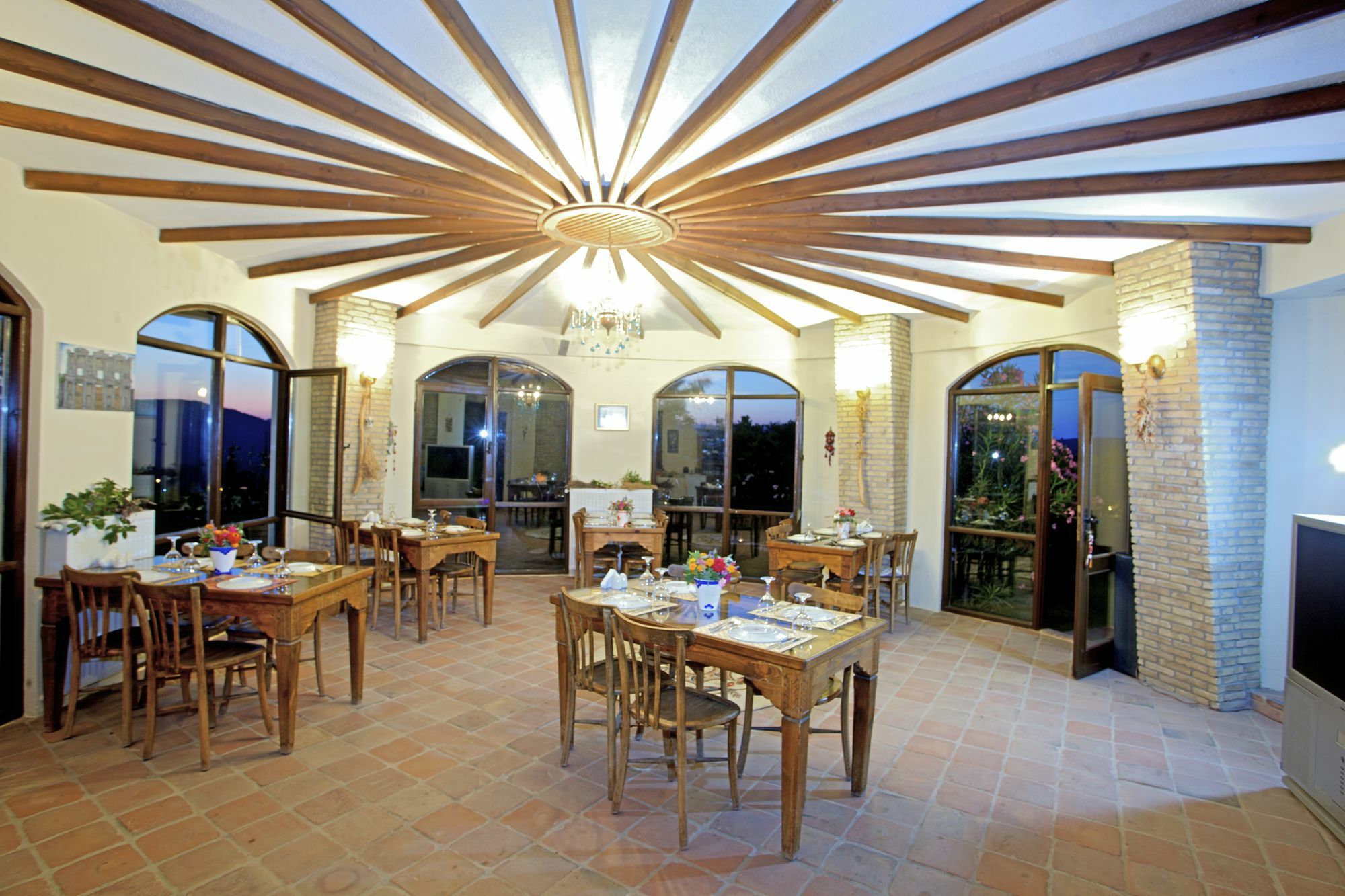 Efes Butik Otel Kirazli (Aegean) Exterior foto